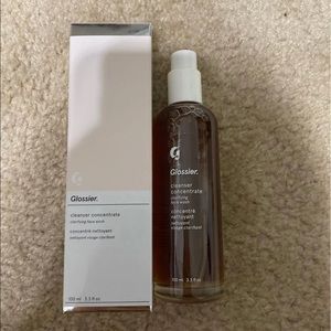 Glossier Cleanser Concentrate Clarifying Face Wash